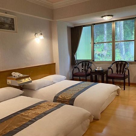 Kao Feng Hotel Čung-čeng Exteriér fotografie