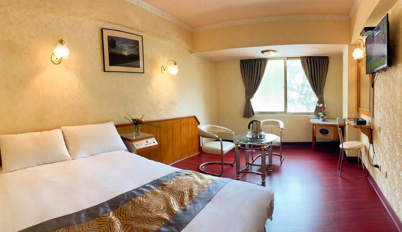 Kao Feng Hotel Čung-čeng Exteriér fotografie